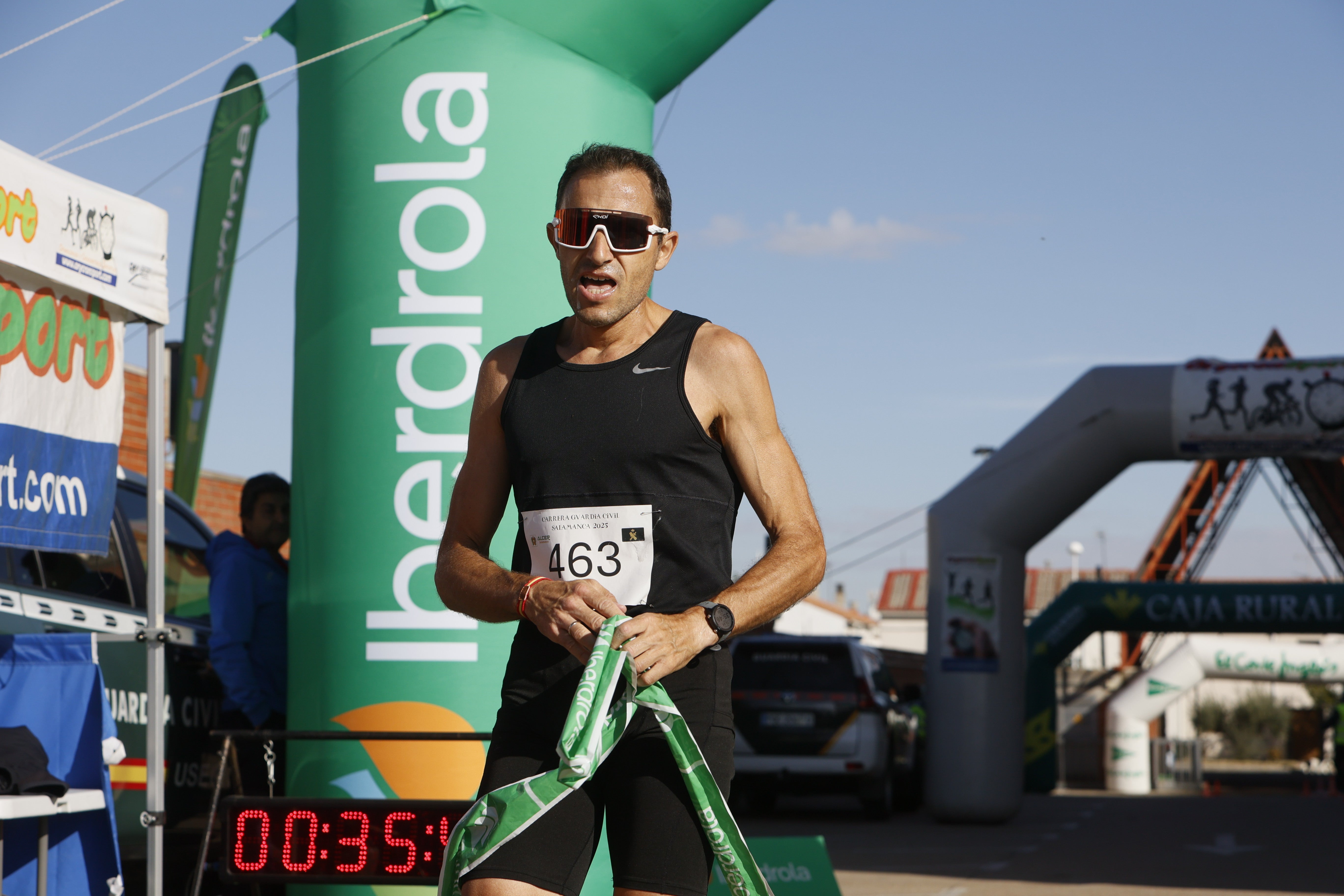 La Guardia Civil impulsa una marea solidaria