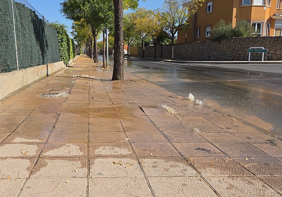 La zona de Carbajosa en la que se ha producido el reventón.