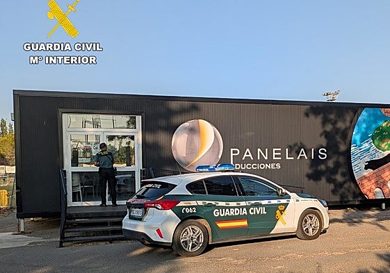 La Guardia Civil en el bar de El Tori.