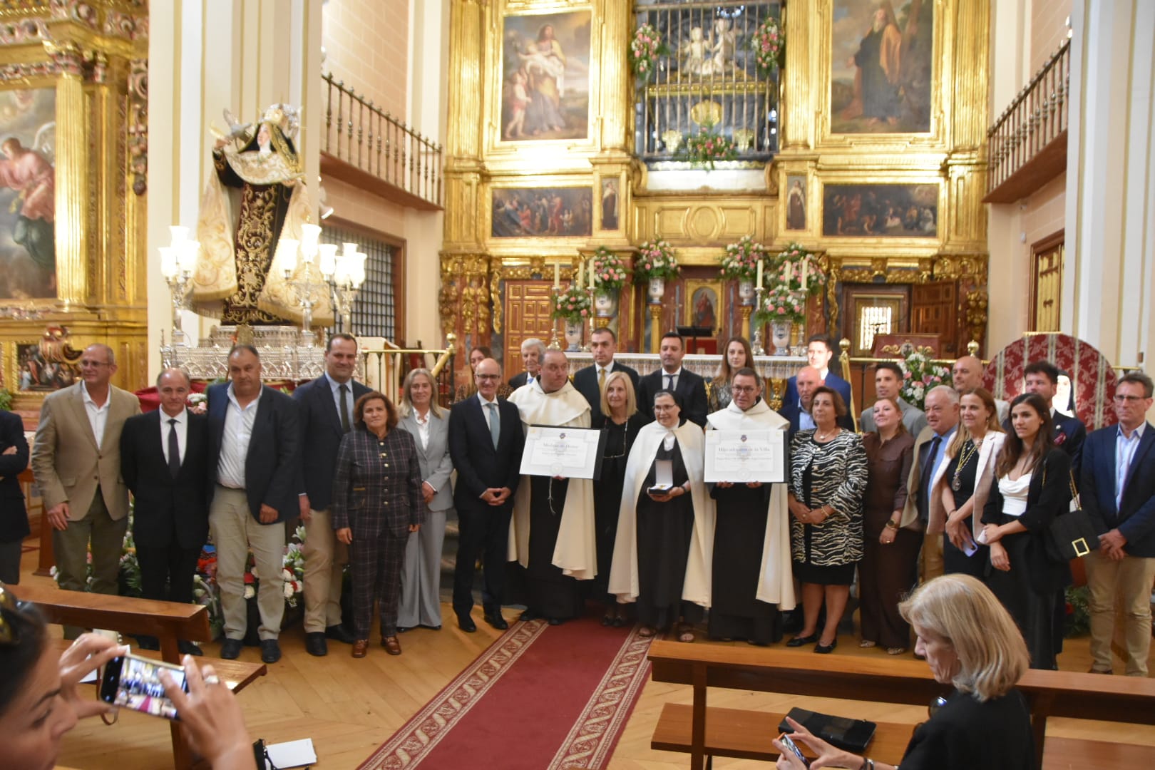 Alba de Tormes celebra el día grande de Santa Teresa con un nuevo Hijo Adoptivo