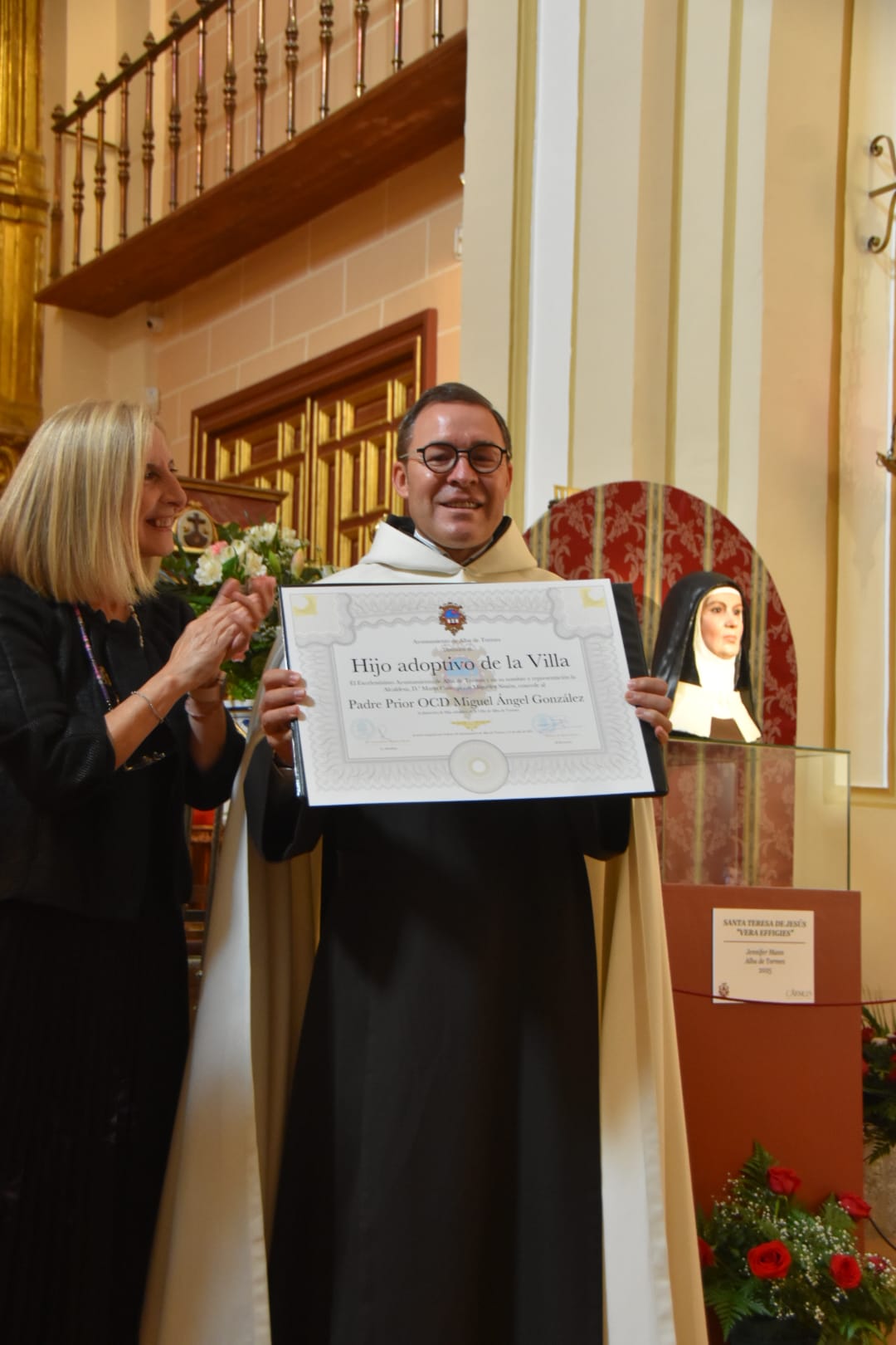 Alba de Tormes celebra el día grande de Santa Teresa con un nuevo Hijo Adoptivo