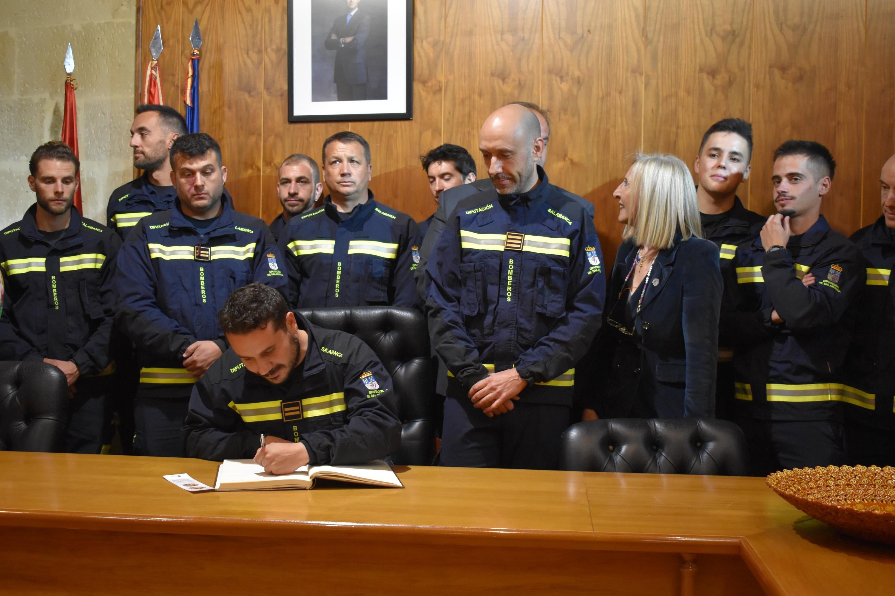 Los Bomberos de la Diputación protagonizan el pregón de las fiestas de Santa Teresa en Alba de Tormes