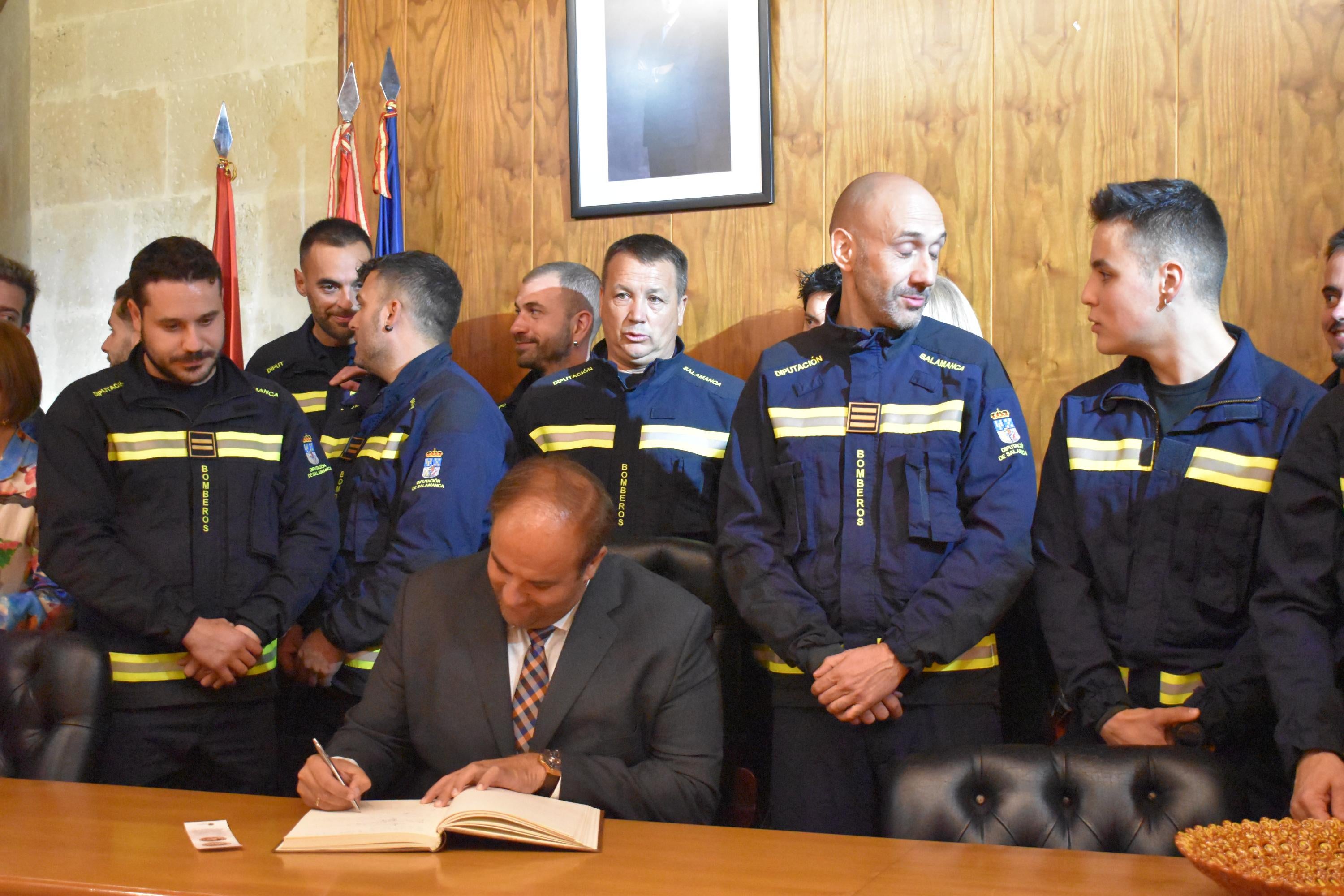 Los Bomberos de la Diputación protagonizan el pregón de las fiestas de Santa Teresa en Alba de Tormes