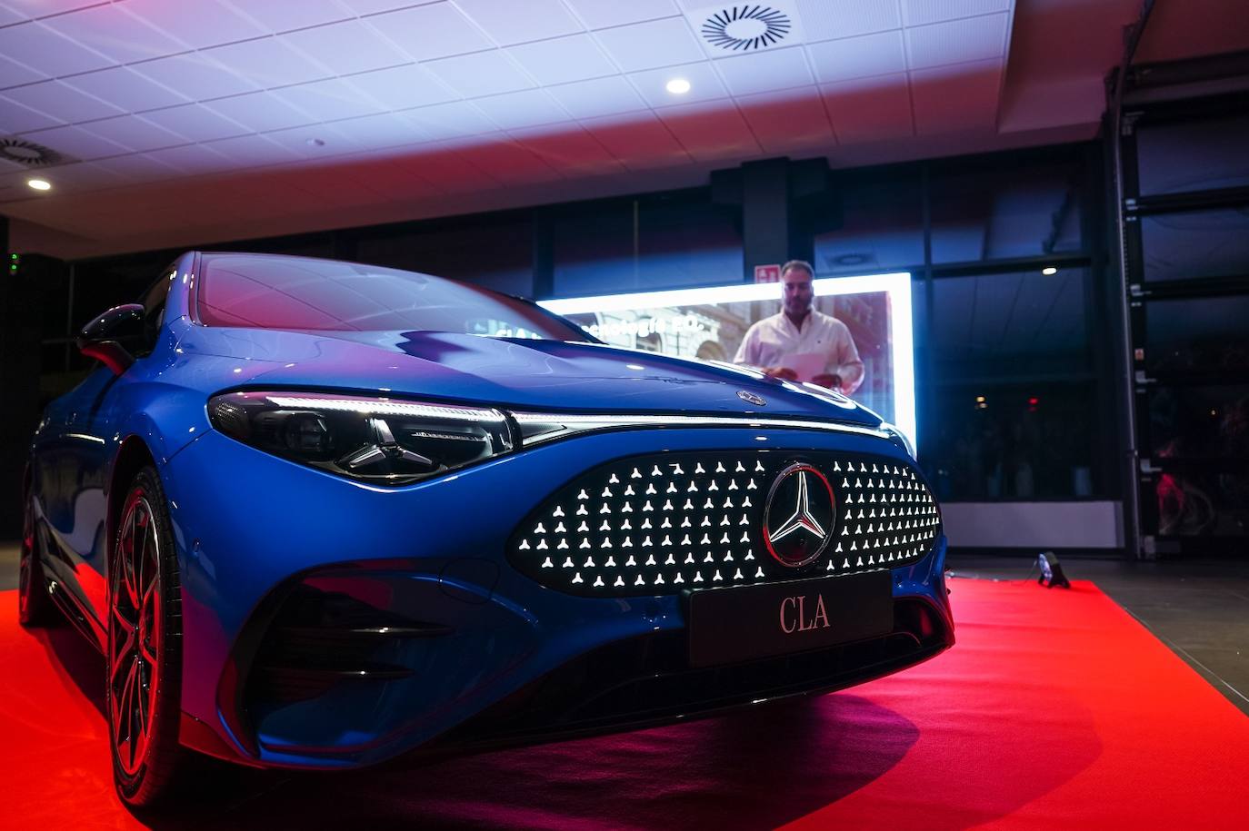 Adarsa presenta el nuevo CLA 250 Plus, su nuevo modelo 100% eléctrico