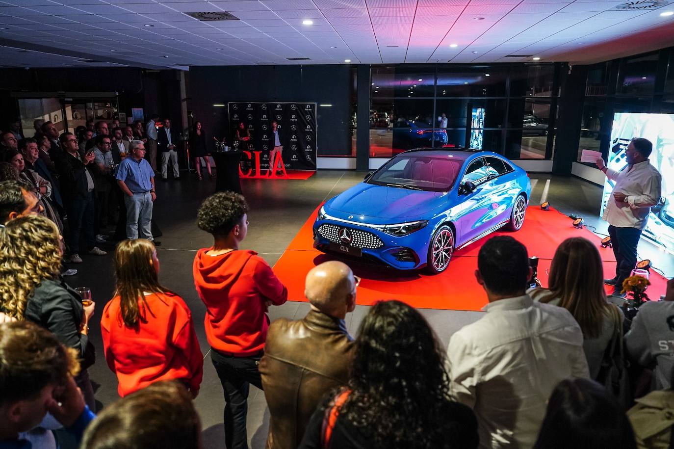 Adarsa presenta el nuevo CLA 250 Plus, su nuevo modelo 100% eléctrico