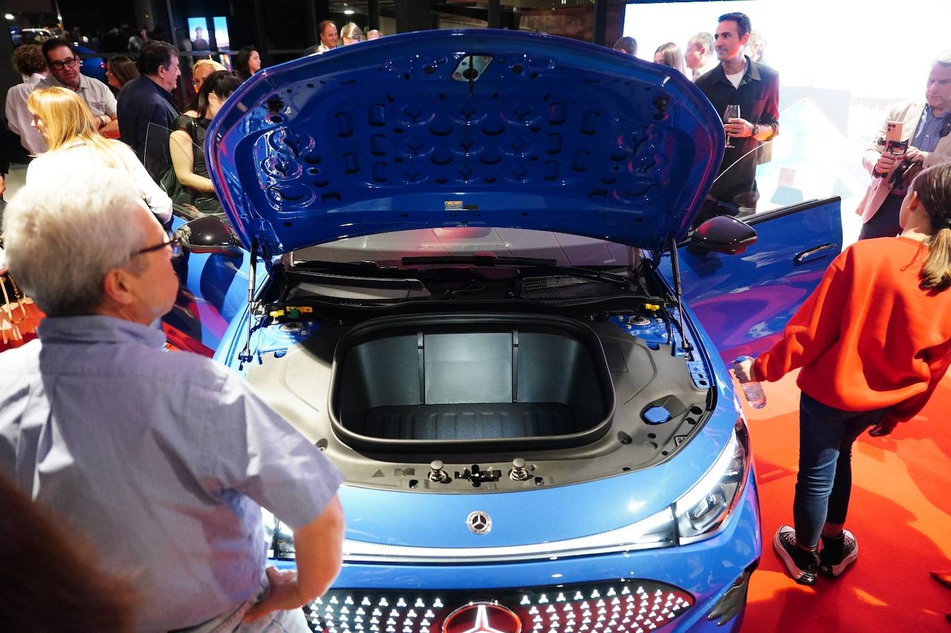 Adarsa presenta el nuevo CLA 250 Plus, su nuevo modelo 100% eléctrico