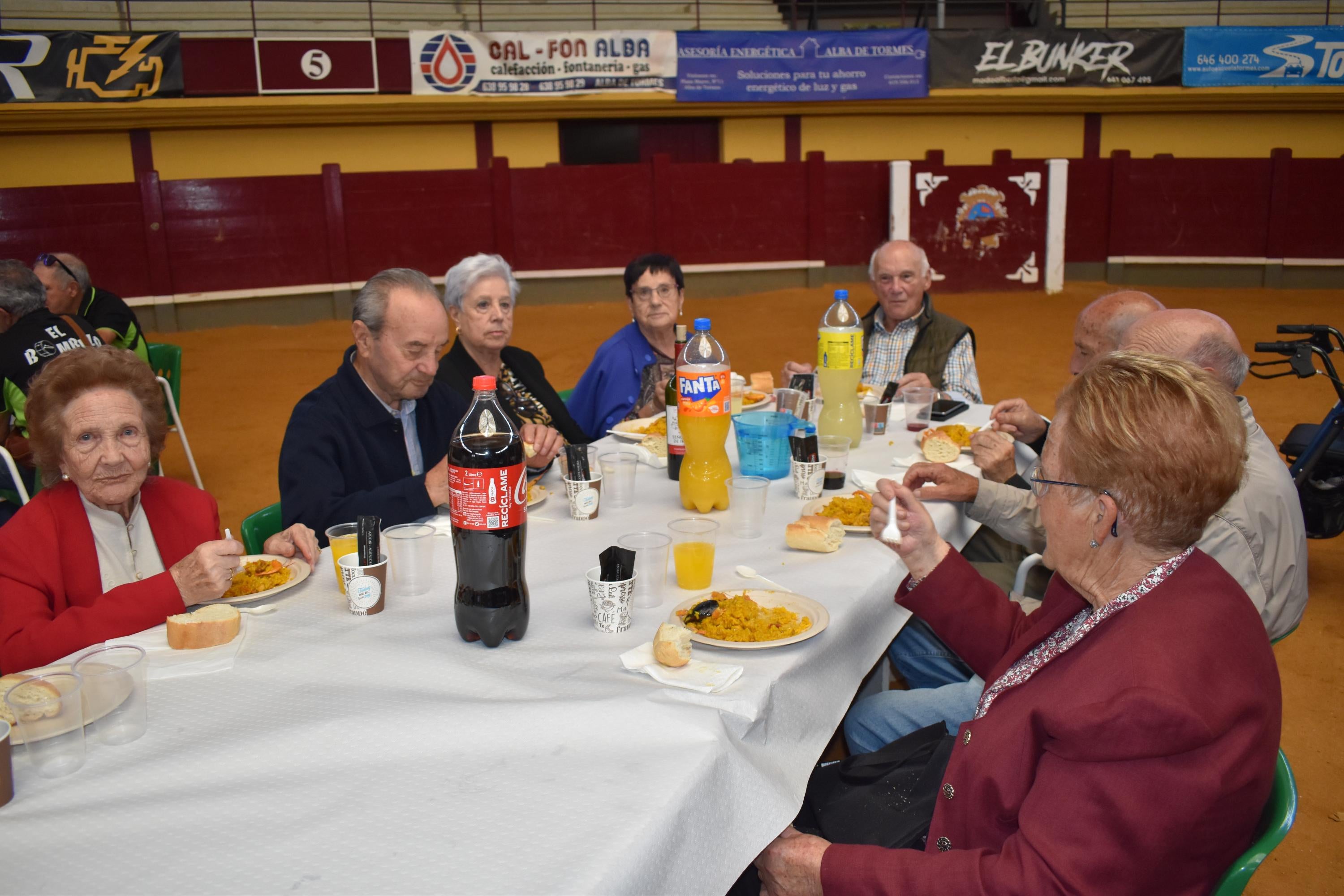 Alba de Tormes rinde tributo a sus mayores durante las fiestas de Santa Teresa