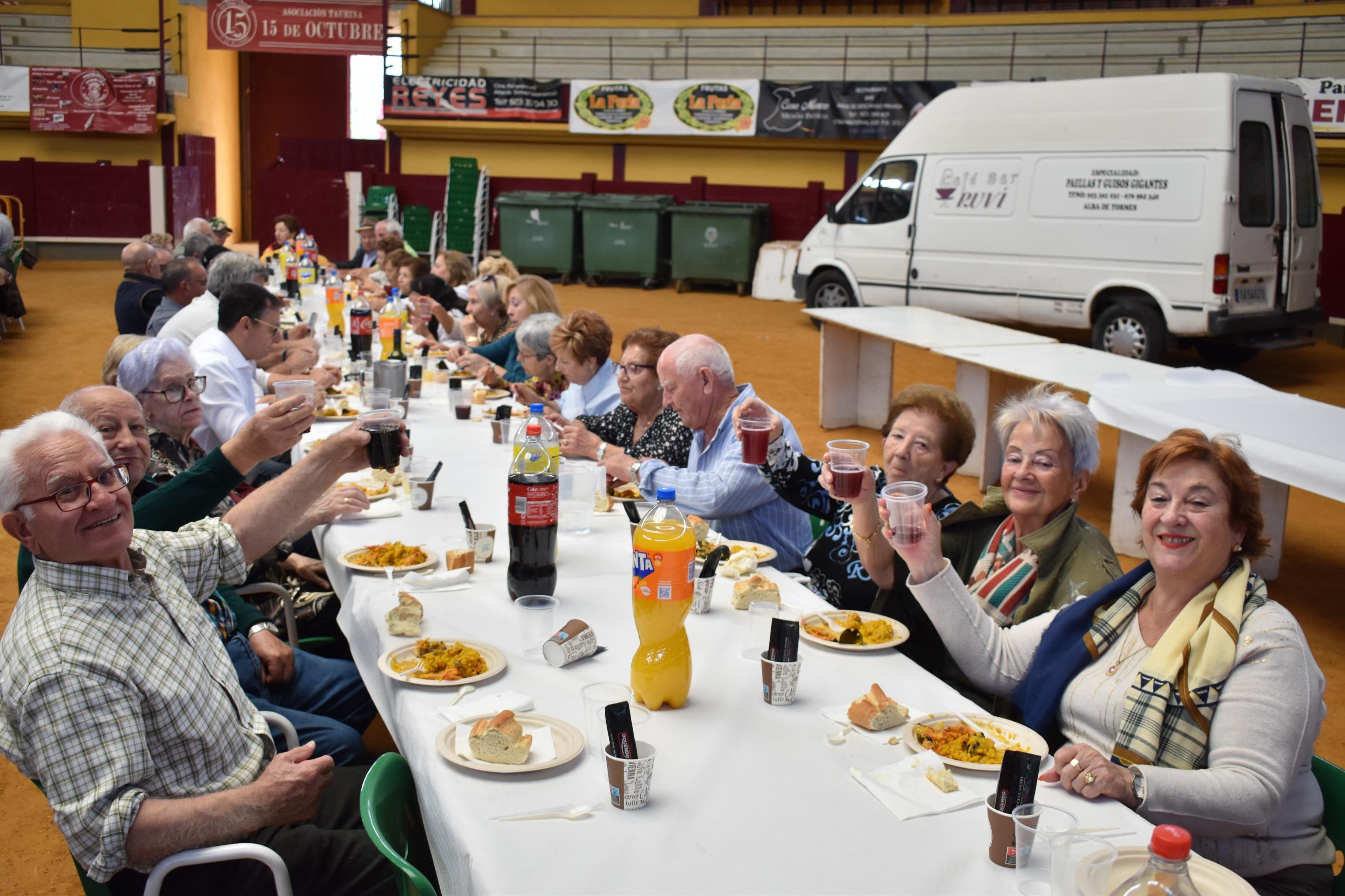 Alba de Tormes rinde tributo a sus mayores durante las fiestas de Santa Teresa