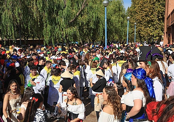 Concentración de estudiantes en la Facultad de Medicina