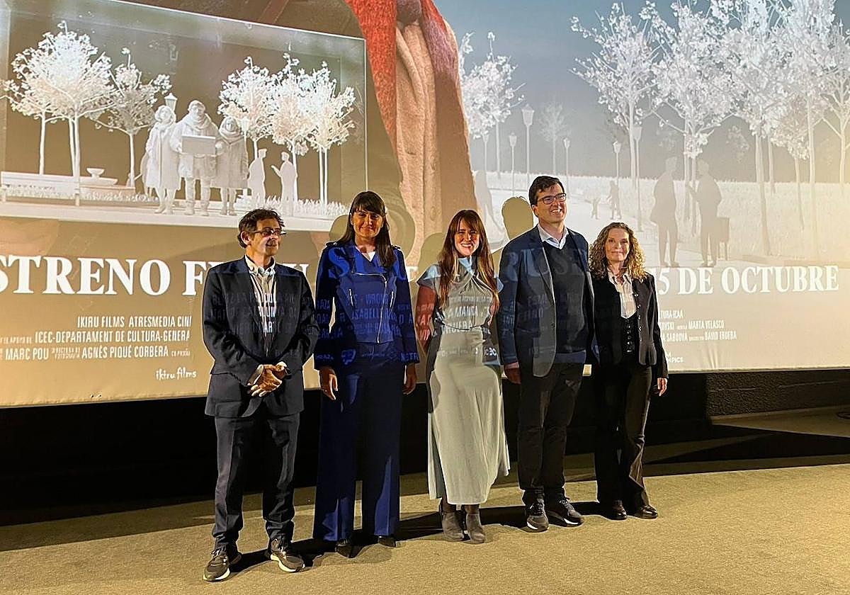 La secretaria de Estado de Digitalización e Inteligencia Artificial, María González Veracruz; la subsecretaria de Cultura, Carmen Páez; el director general del Instituto de la Cinematografía y de las Artes Audiovisuales, Ignasi Camós; y Jaime Ortiz Artiña.