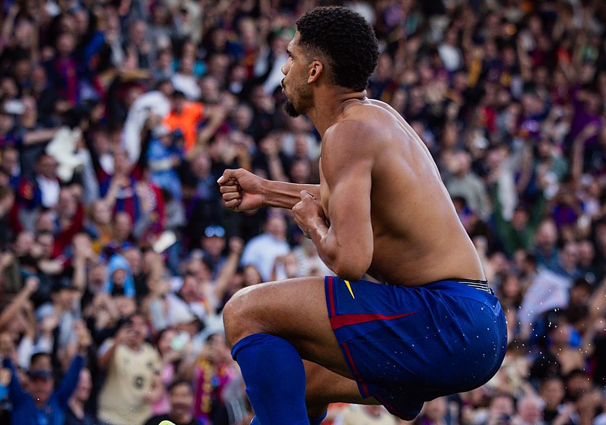 Araújo celebra el tanto en la prolongación.