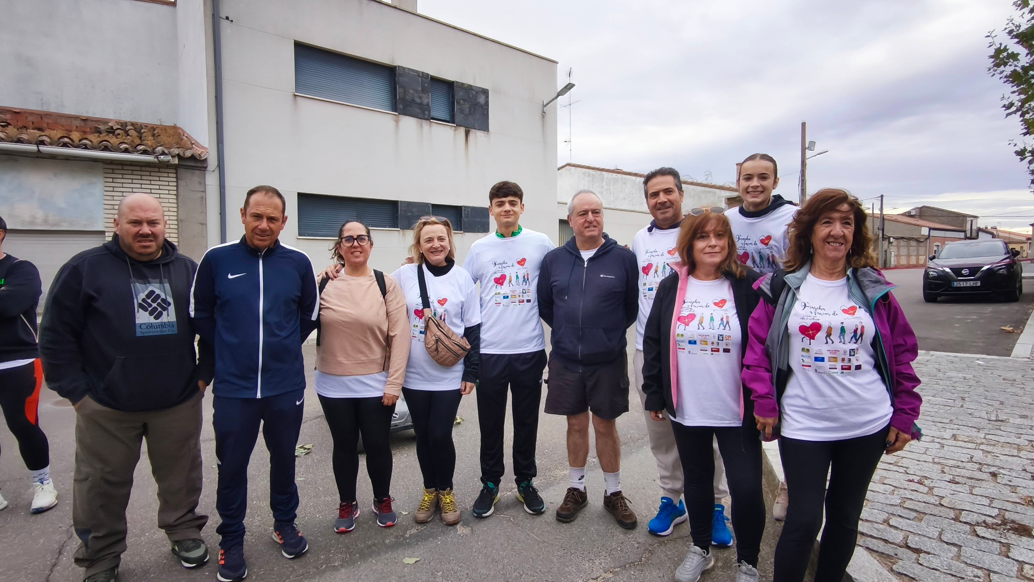 Pasos solidarios a favor del PacienteXperto desde Villar de Gallimazo