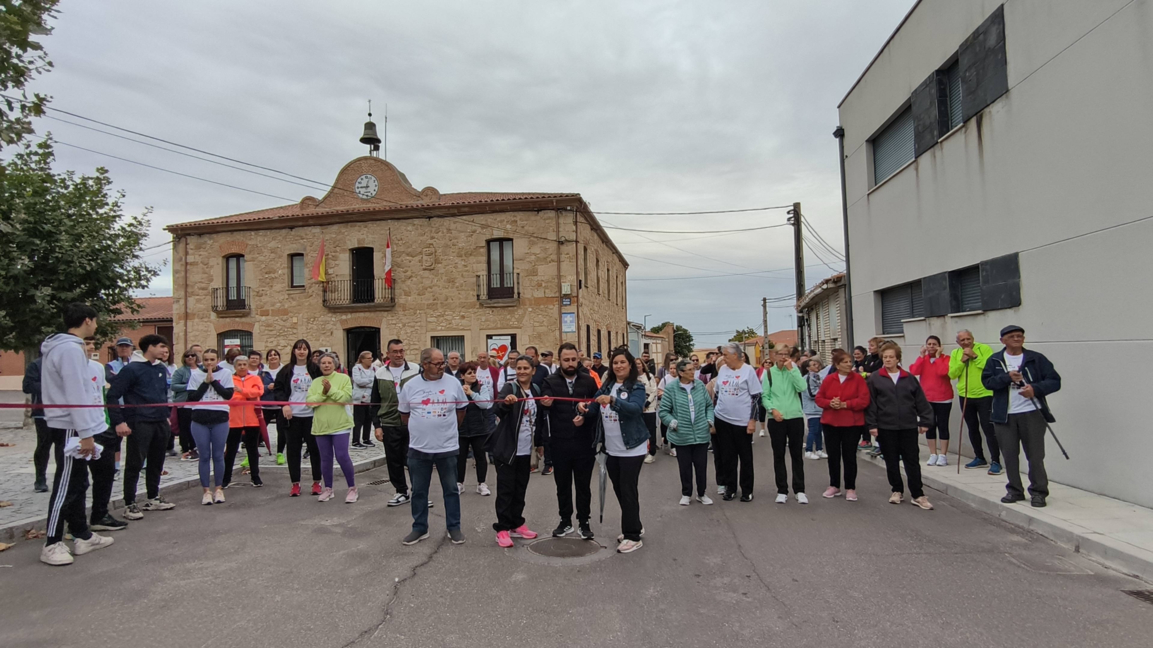 Pasos solidarios a favor del PacienteXperto desde Villar de Gallimazo