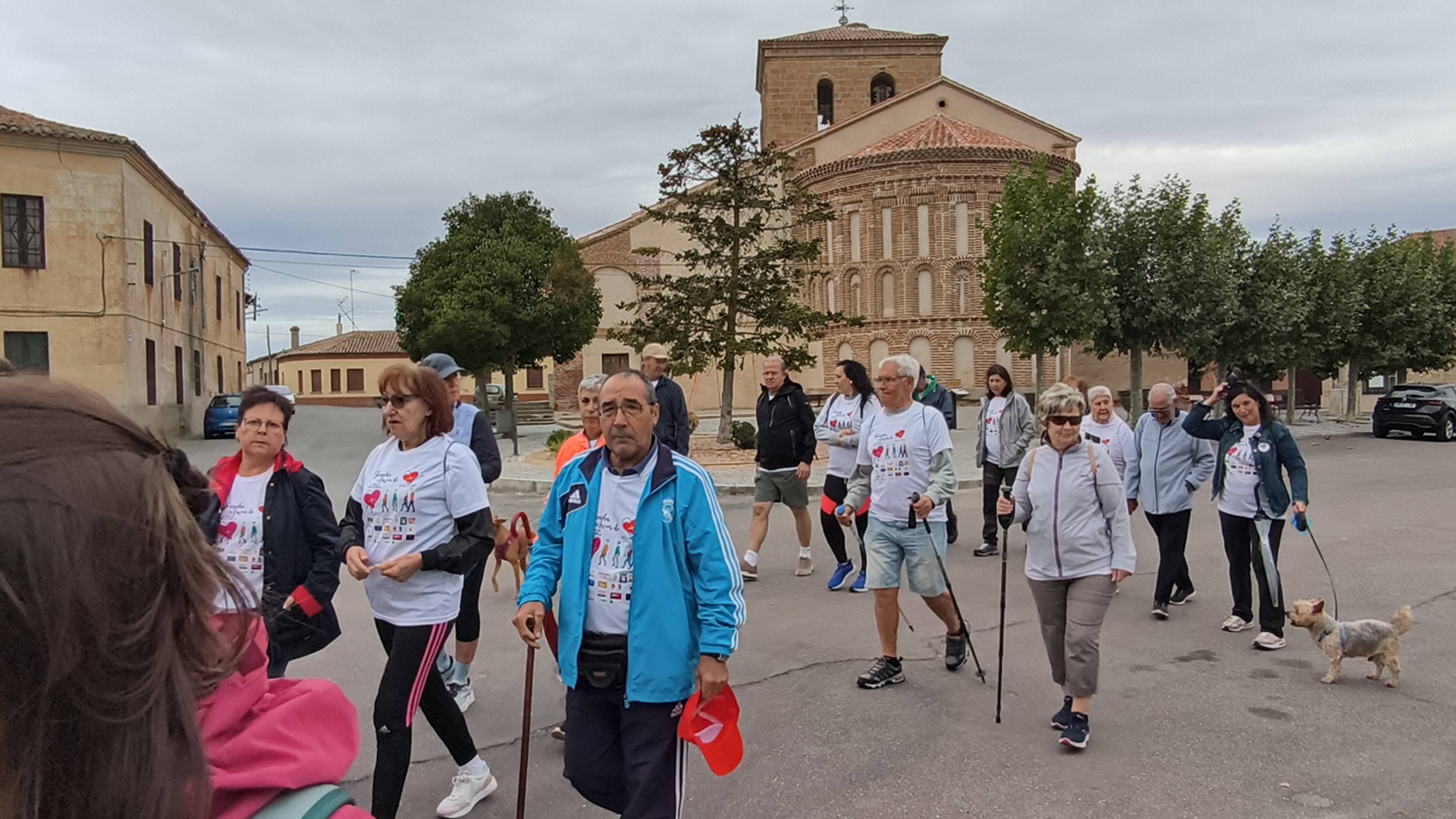 Pasos solidarios a favor del PacienteXperto desde Villar de Gallimazo