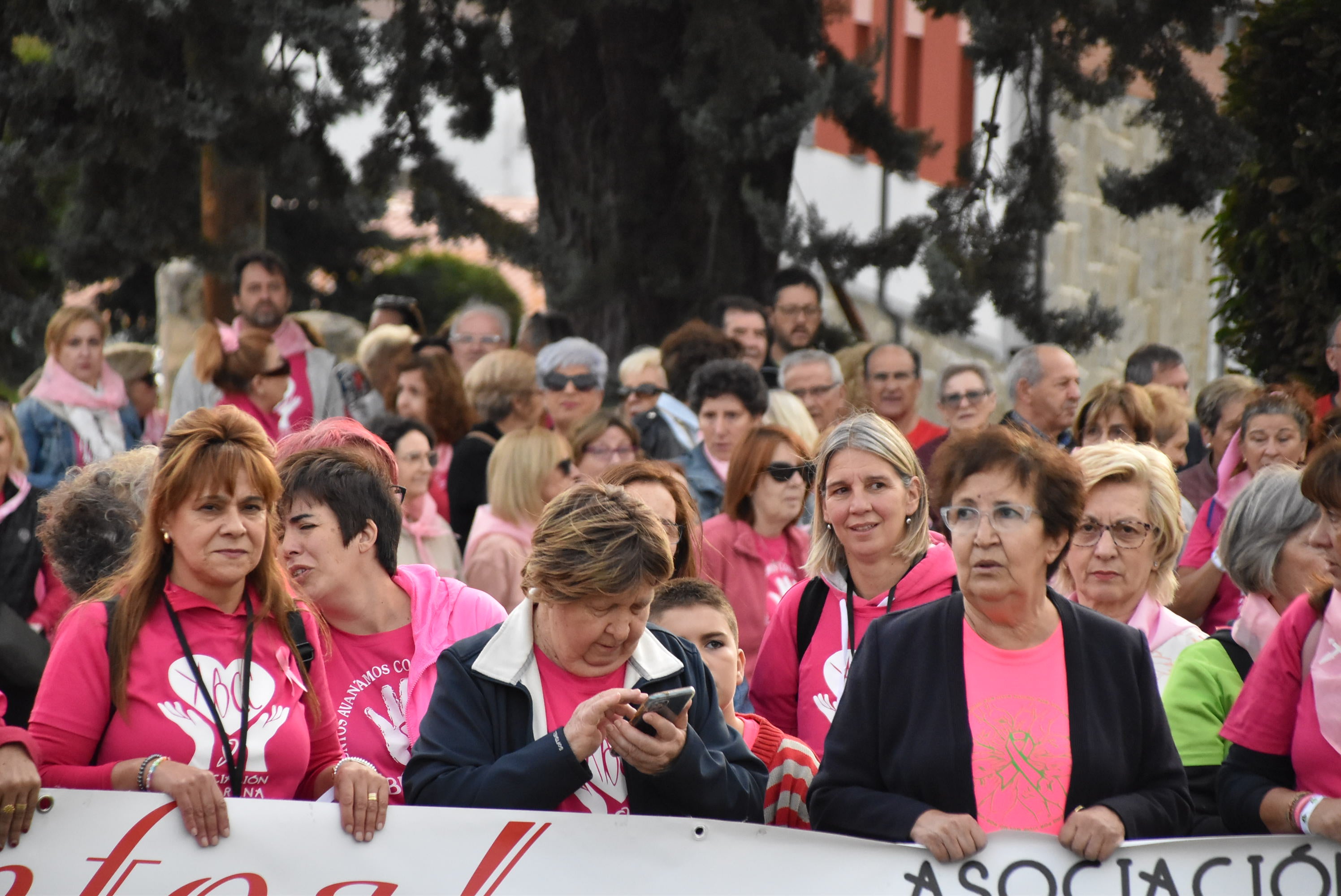Béjar se tiñe de rosa en apoyo a la lucha contra el cáncer de mama