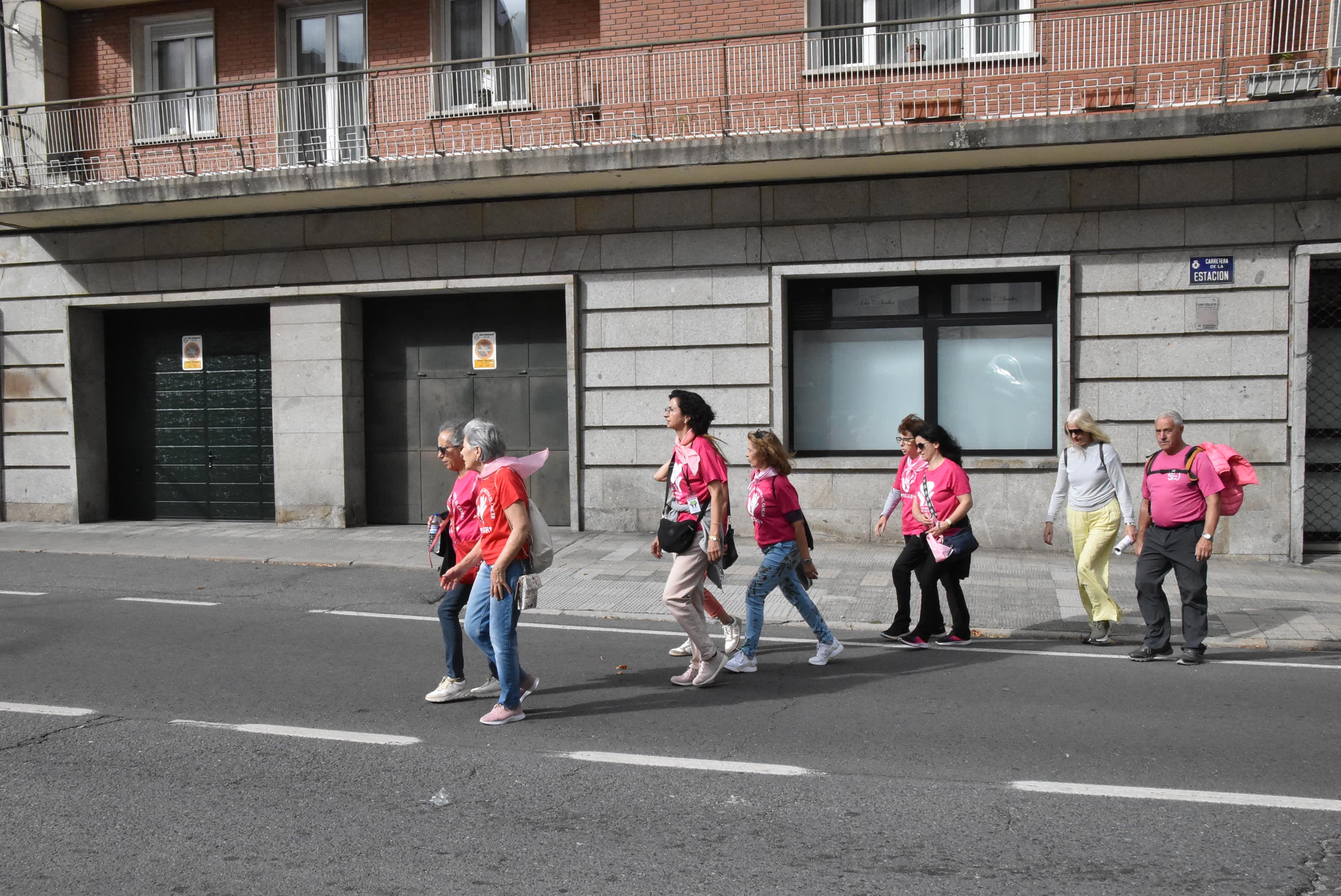Béjar se tiñe de rosa en apoyo a la lucha contra el cáncer de mama