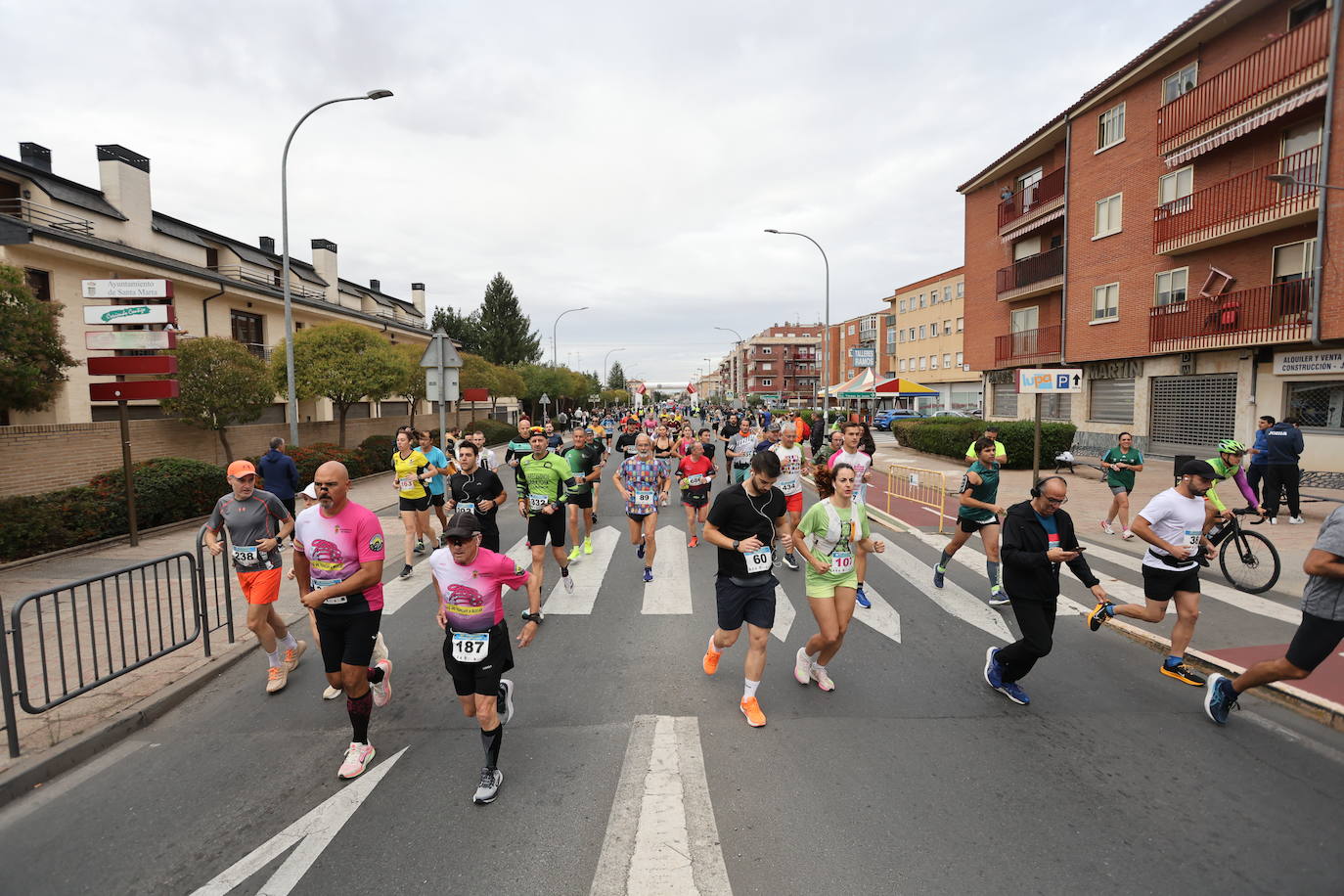 Jesús Prieto y Sandra Santamaría se llevan la Media Maratón de la Diputación