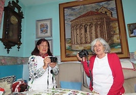 Pilar y Mercedes Corredera.