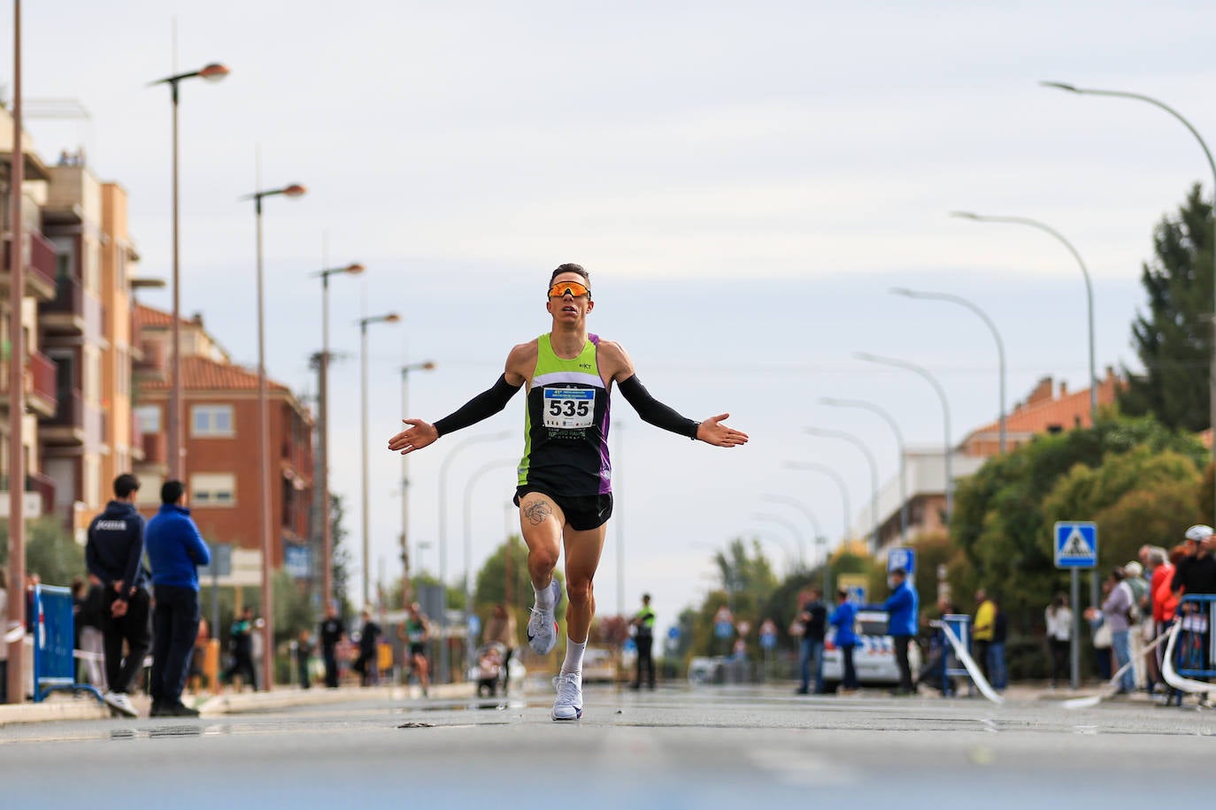 Jesús Prieto y Sandra Santamaría se llevan la Media Maratón de la Diputación