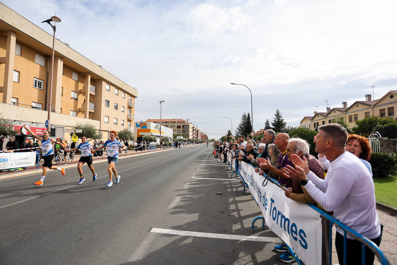 Jesús Prieto y Sandra Santamaría se llevan la Media Maratón de la Diputación