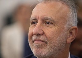 El ministro de Memoria Democrática, Ángel Víctor Torres.