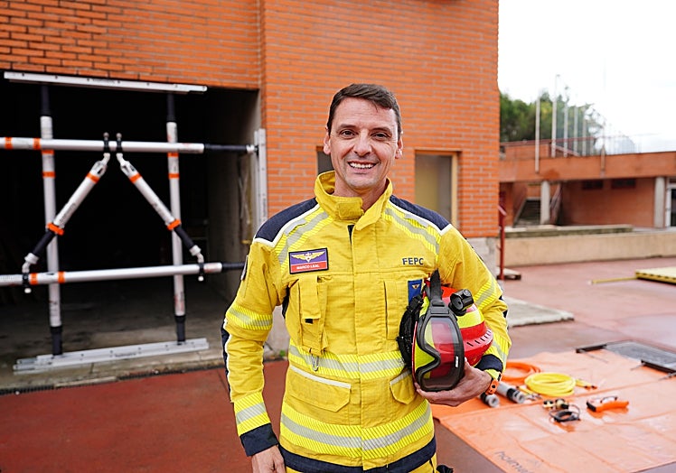 El bombero de la región portuguesa Comunidade Intermunicipal das Beiras e Serra da Estrela (CIMRBSE), Marco Leal.