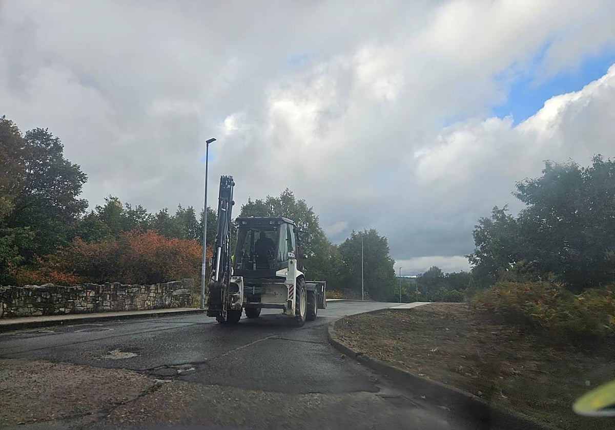 Maquinaria trabajando sobre la zona