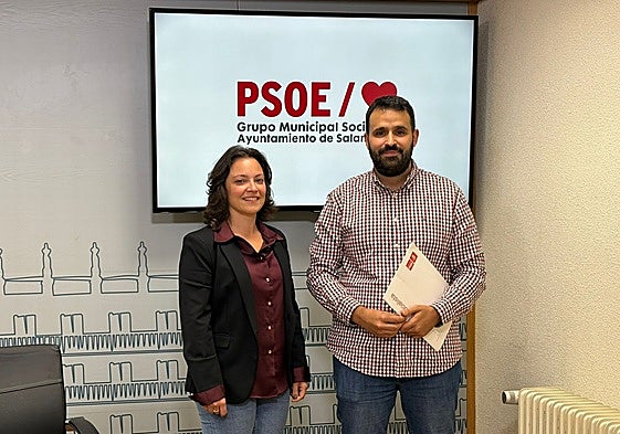 Los socialistas Mar Fuentes y Álvaro Antolín.