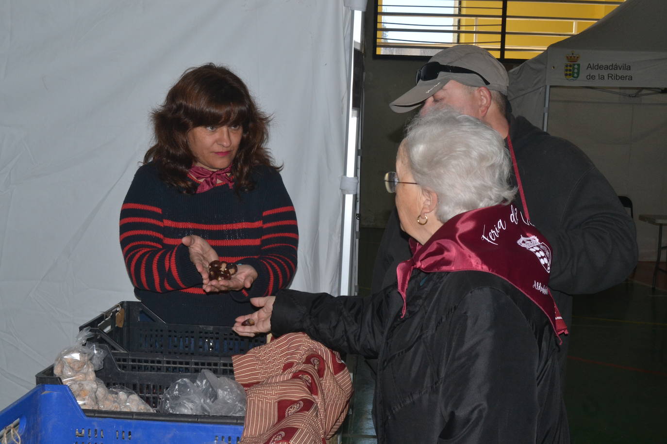 Aldeadávila cierra una exitosa feria en torno al vino