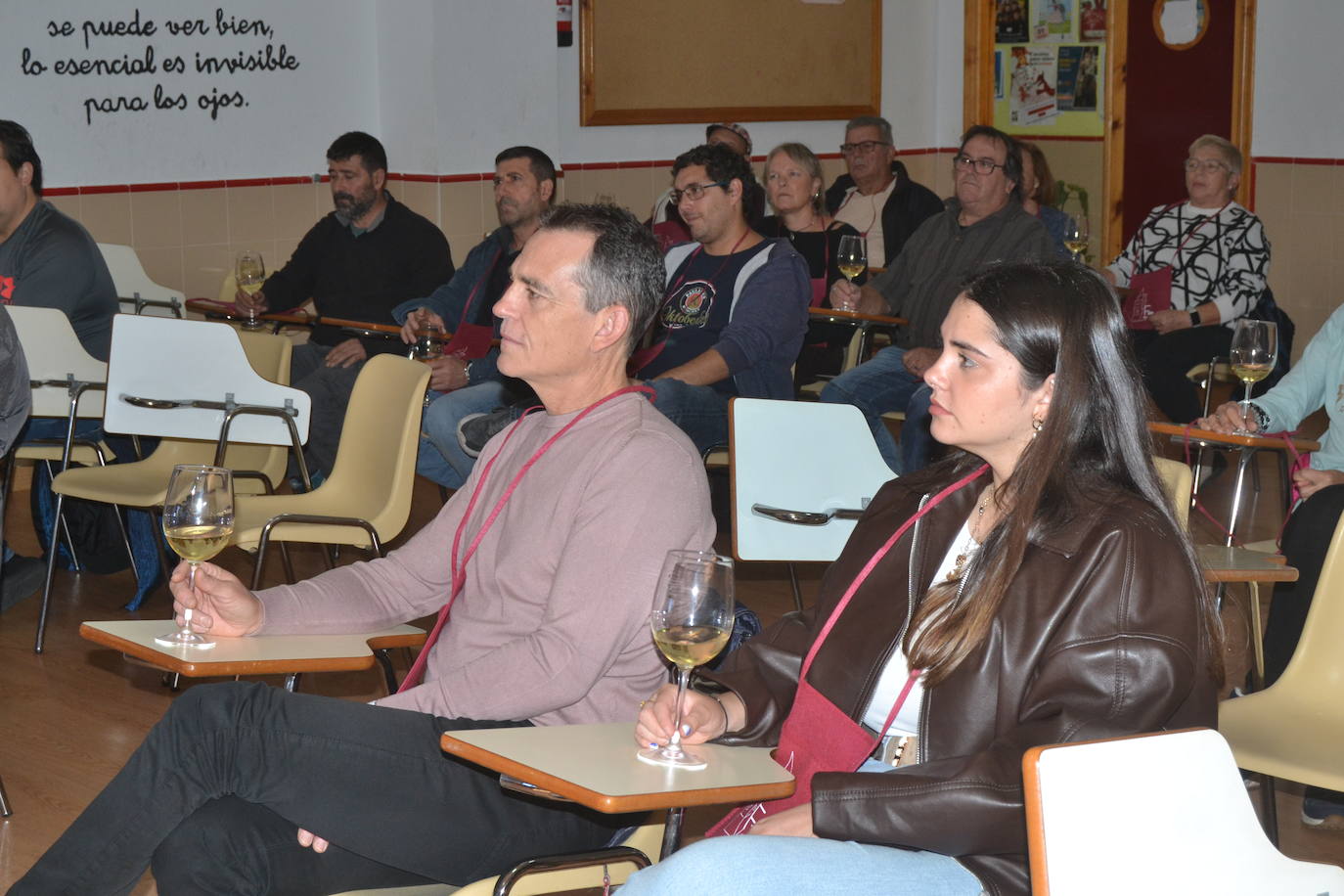 Aldeadávila cierra una exitosa feria en torno al vino