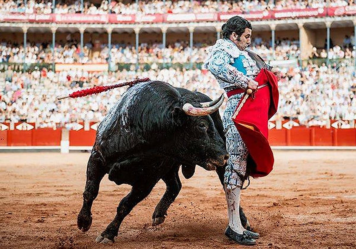 Morante realiza una riverina en La Glorieta.