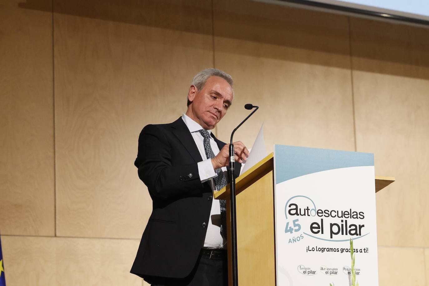 Autoescuelas El Pilar celebra su 45º aniversario