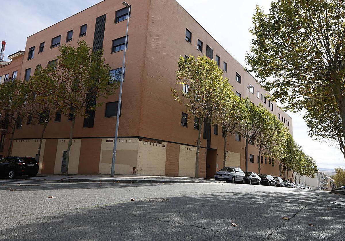 Local del Patronato Municipal de la Vivienda de Salamanca que sale a subasta de nuevo tras 16 años.