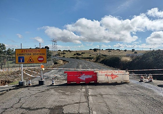 Imagen del corte de la SA-104, a la salida de Guijuelo.