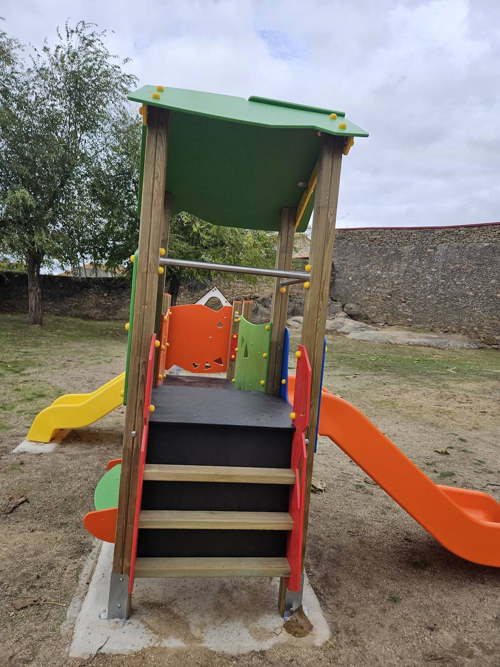 Nuevo equipamiento y mejoras en el colegio de Lumbrales
