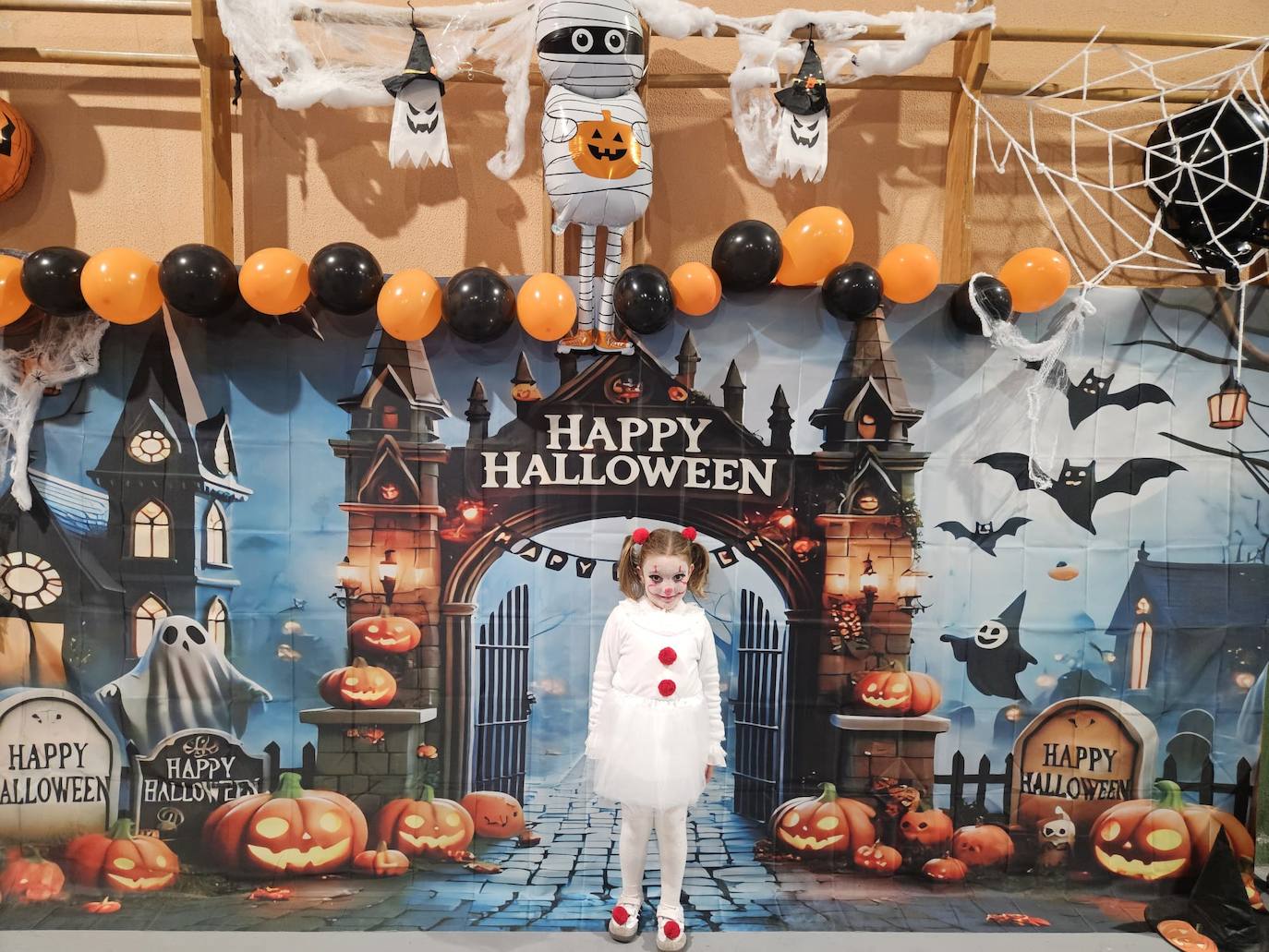 Lumbrales celebra una tarde de Halloween