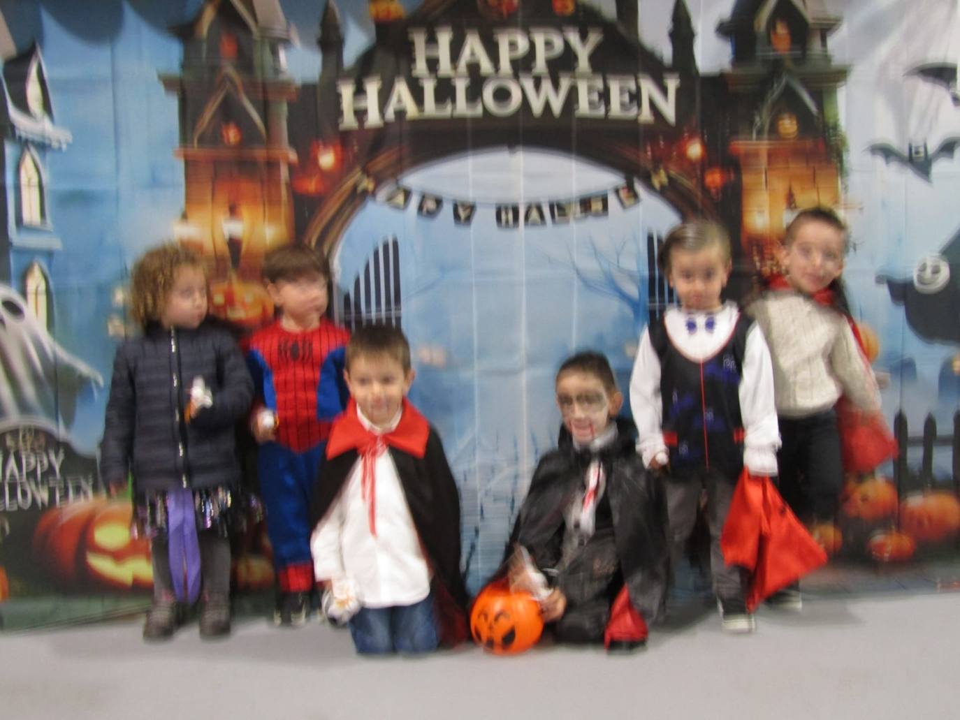 Lumbrales celebra una tarde de Halloween