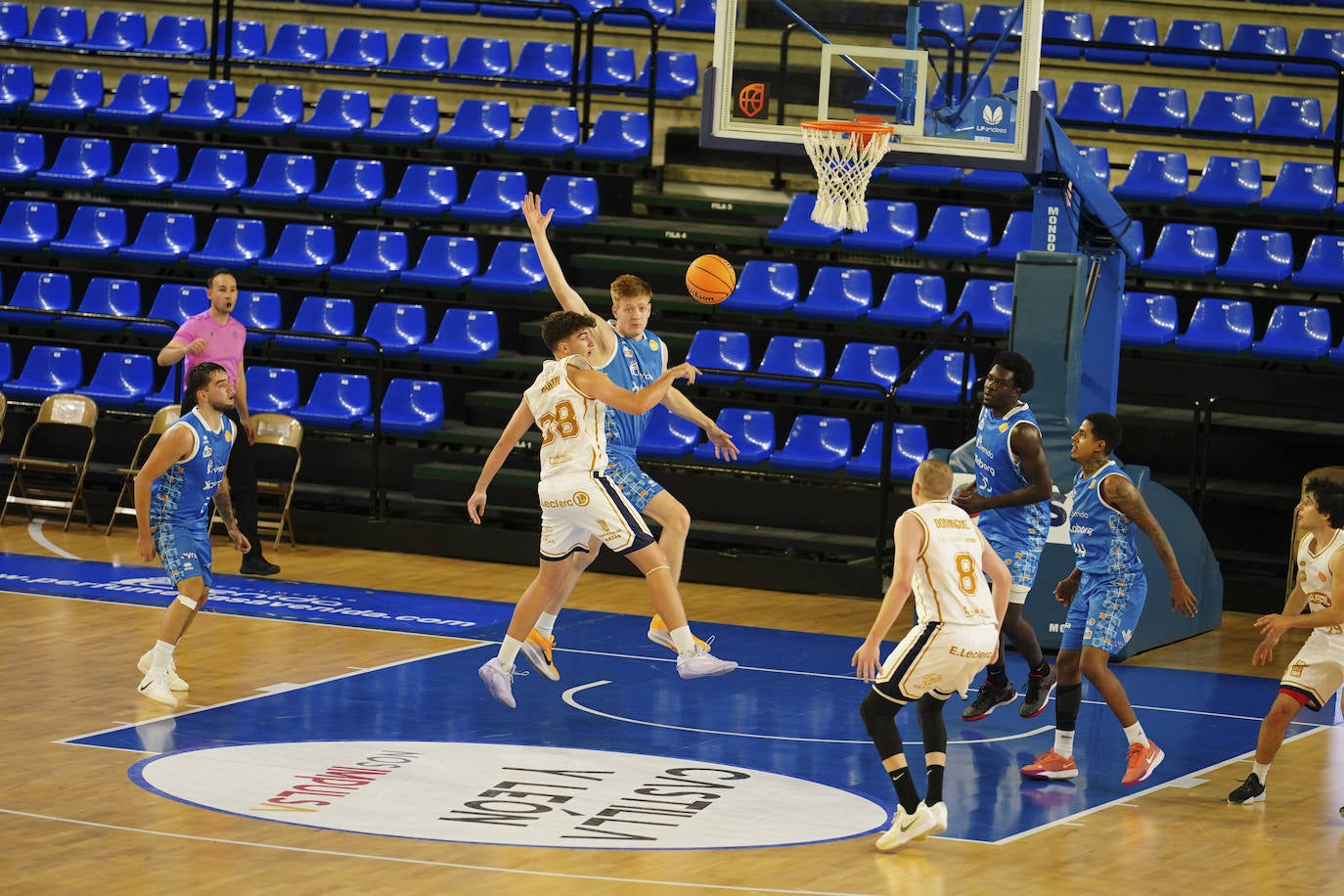 El Avenida Xoborg vuelve a irse por encima de los 100 puntos para tumbar al RDL