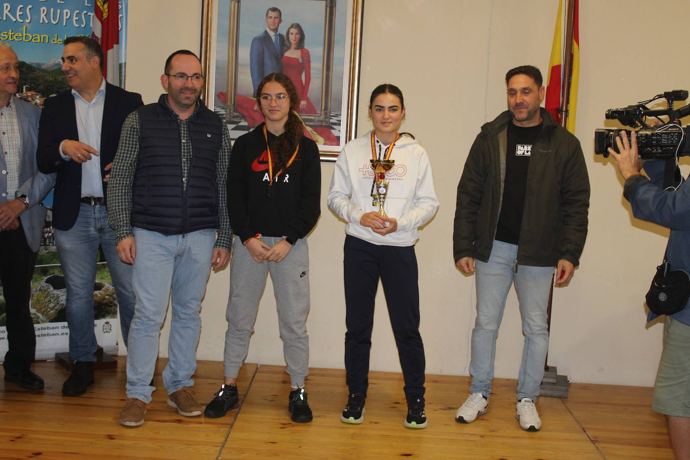 La lluvia no puede con la carrera de los lagares de San Esteban de la Sierra