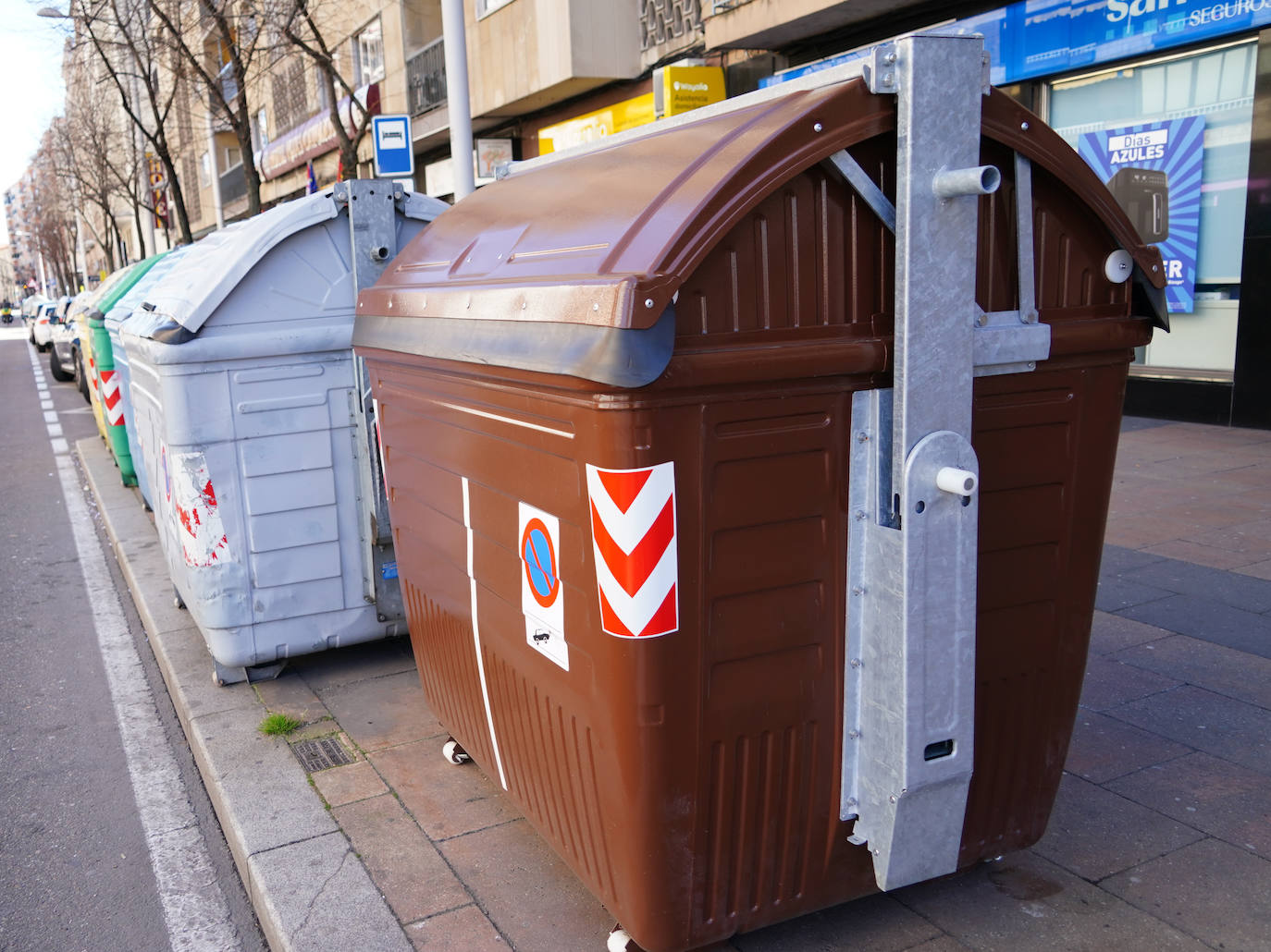 Nuevo contenedor de orgánica que deberá extenderse a la provincia.