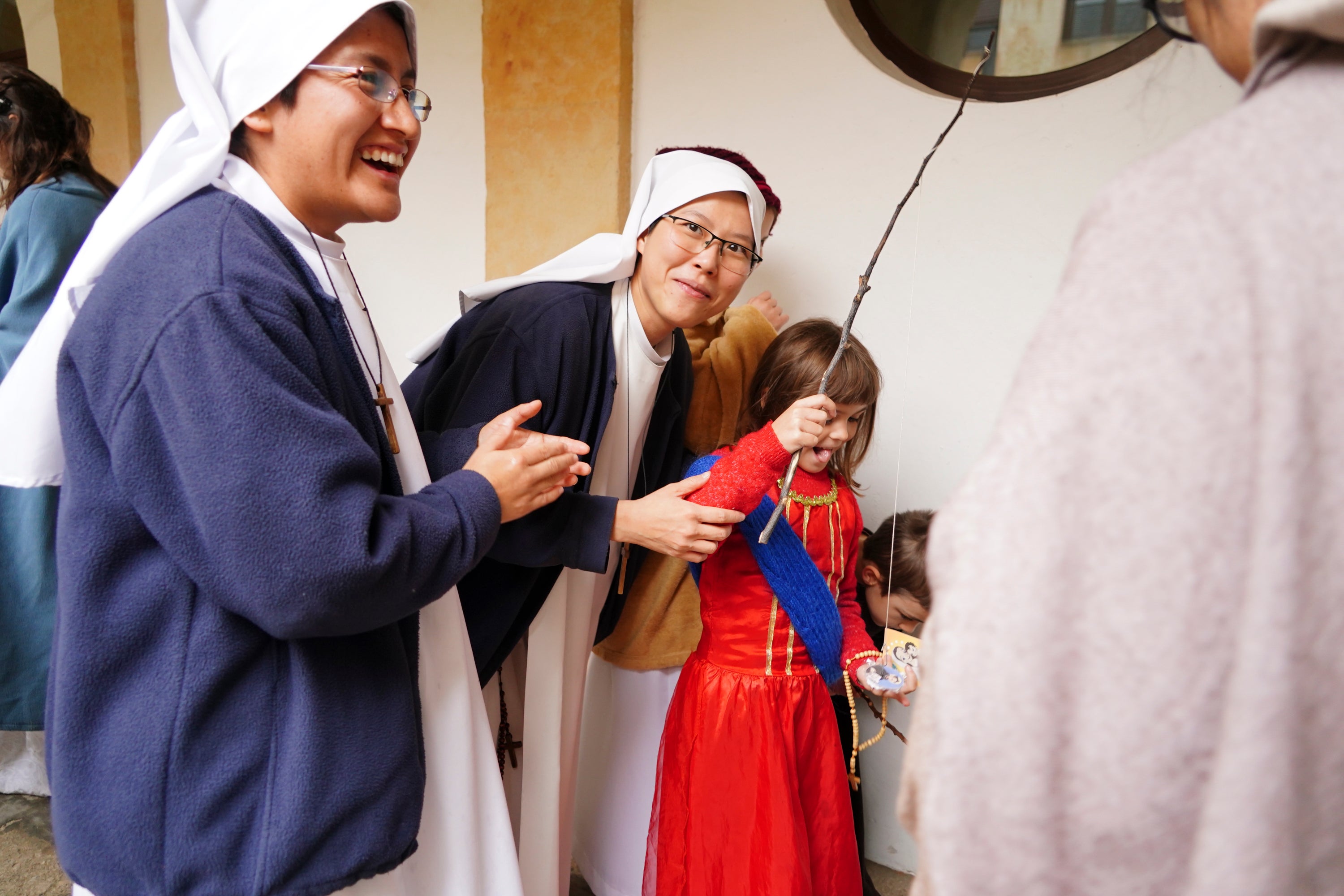 La otra cara de Halloween: disfrazarse de santo por &#039;Holywins&#039;