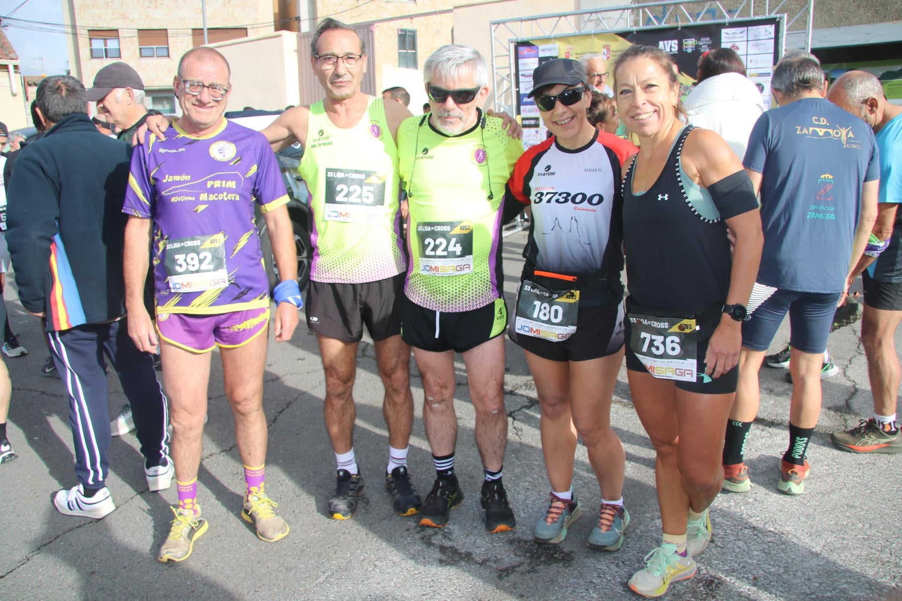 Cabrerizos reúne a 800 atletas en la primera carrera de la XXXIII Liga de Cross