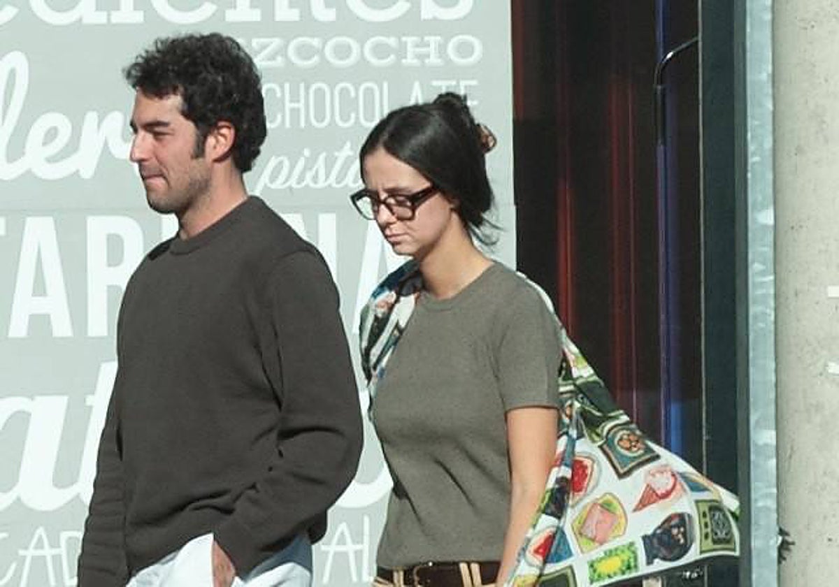 A la derecha, Victoria Federica.