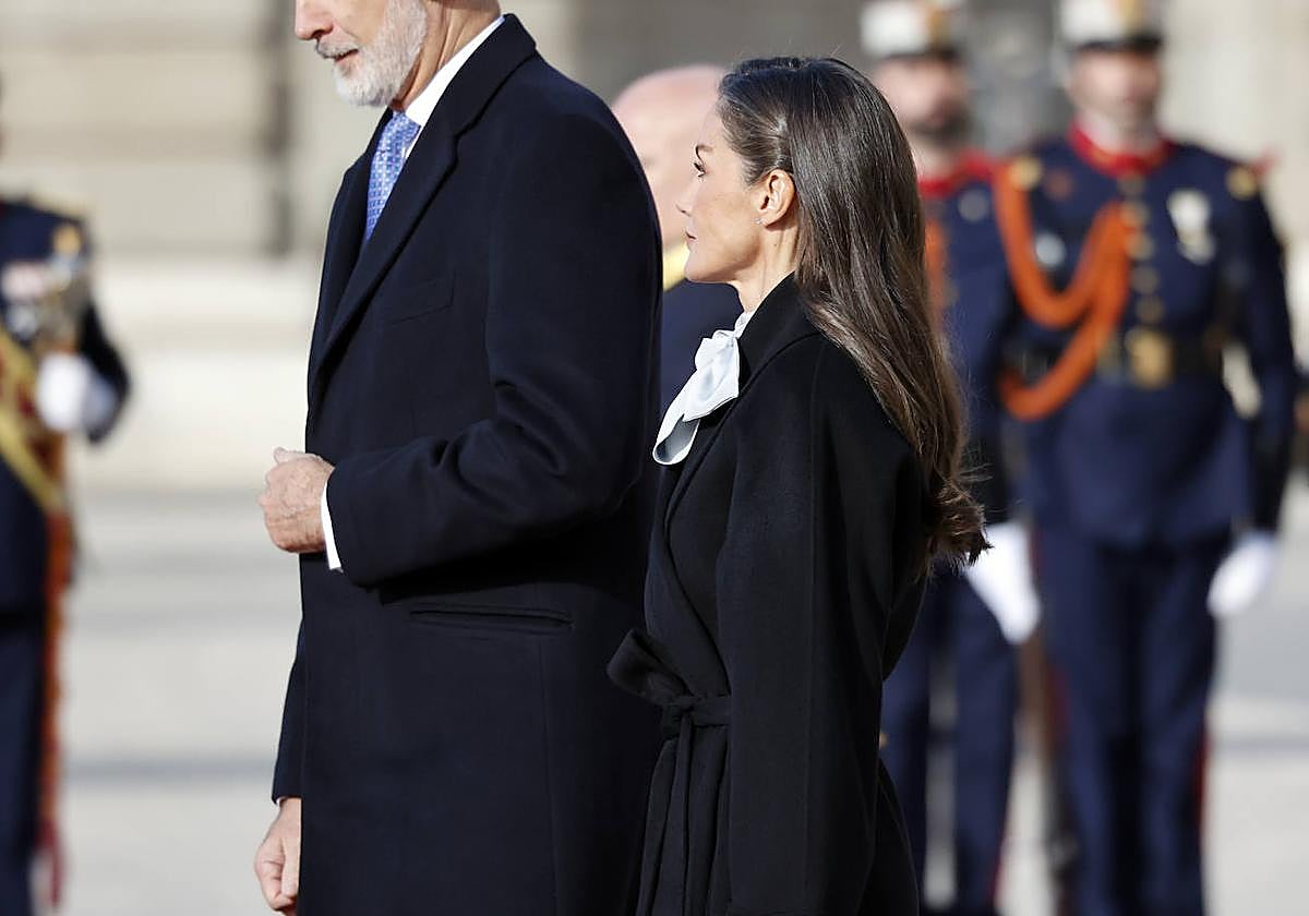 El elegante look con el que la reina Letizia ha acaparado todas las miradas del Palacio Real