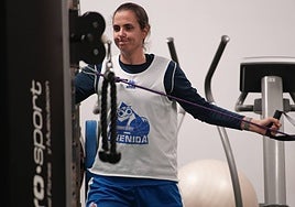 Andrea Vilaró, con gesto contrariado, ejercitándose en el gimnasio de Würzburg.