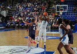 Encuentro de ida entre Avenida y Nyon en Würzburg.