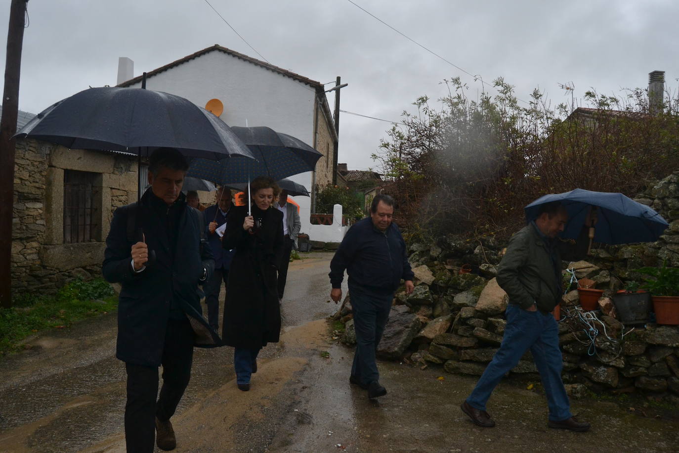 La Junta destina 400.000 euros para recuperar casas dañadas por el incendio de Cipérez