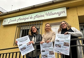 La directora de la Escuela de Música, Blanca Fragua; la concejala de Cultura, María José García; y la jefa de estudios de la Escuela, Ángela Ispierto Val; presentan la programación por la festividad de Santa Cecilia.