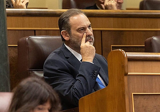 El diputado José Luis Ábalos, durante una sesión de control al Gobierno, en el Congreso.