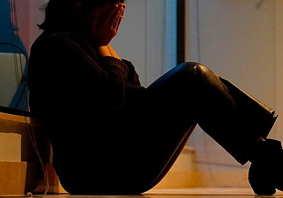 Una joven, en situación de crisis.